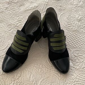 Elegant Black and Green Women's Heels